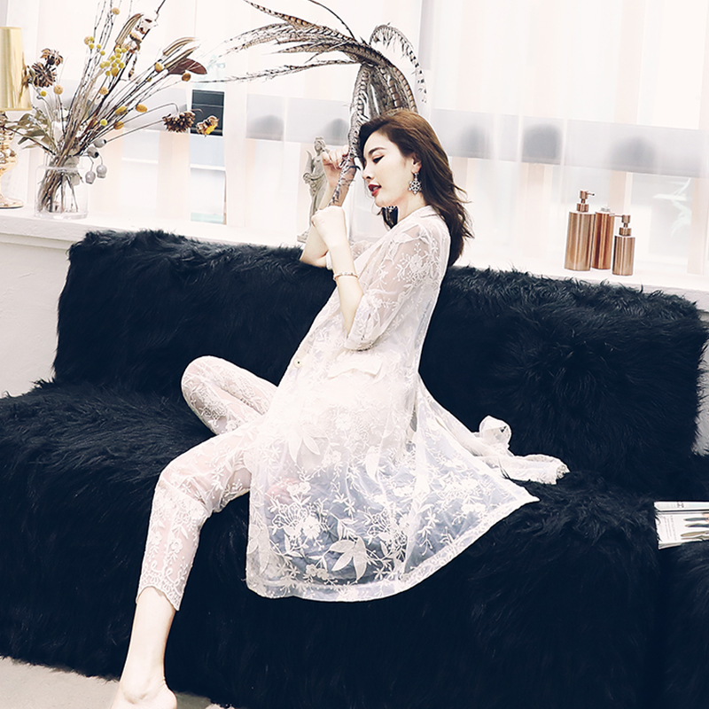 S秀名媛氣質夏季套裝女2018新款時髦網紗拼接印花披肩時尚兩件套