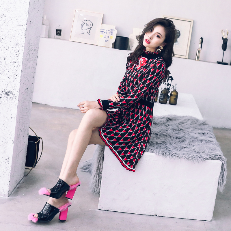 網紅時尚繡花針織拼接連衣裙秋冬季女裝2018新款荷葉邊甜美公主裙