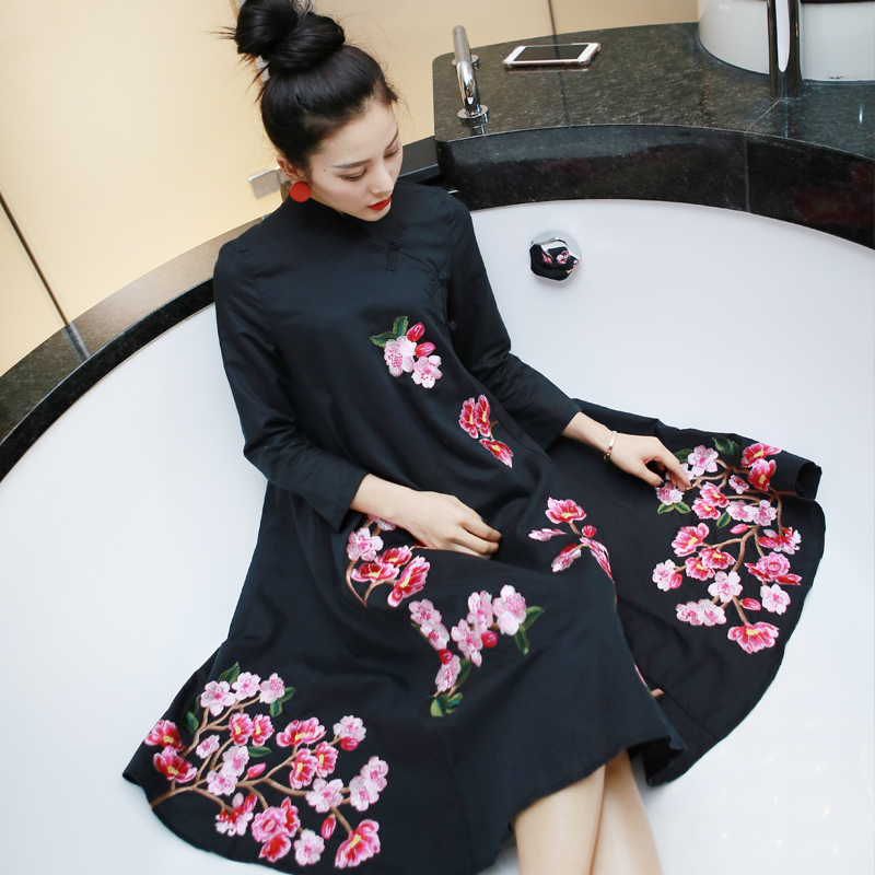 復古2018秋季寬松大碼繡花大擺日常改良旗袍式連衣裙中長款女士