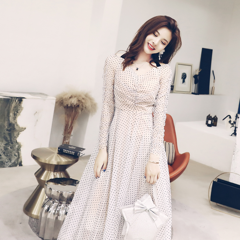 淑女波點性感連衣裙女夏冷淡風2018新款收腰長袖小清新收腰裙子