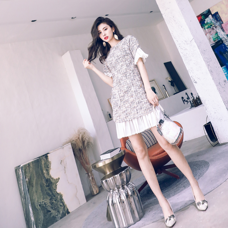 時尚圓領連衣裙女秋冬季2018新款韓版寬松花色假兩件荷葉邊裙子