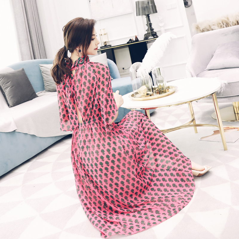 名媛2018夏季新款女裝時尚印花短袖收腰氣質度假露背中長款連衣裙