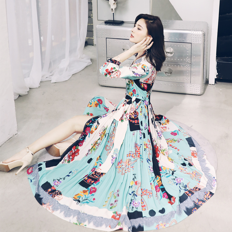 S秀淑女氣質拼接印花波浪連衣裙女2018夏季新款V領五分袖荷葉邊裙