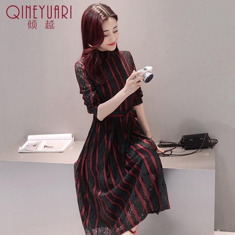 傾越蕾絲鏤空連衣裙2017春季新款韓版女裝長袖系帶豎條紋長款裙子