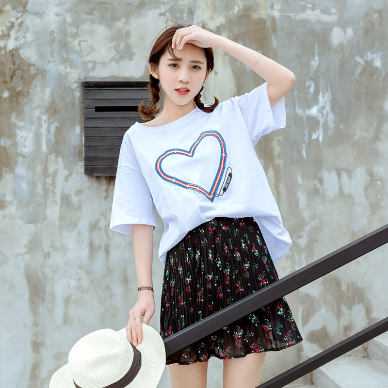 夏季新款女裝韓版霓虹刺繡t恤寬松短袖棉質學院風體恤上衣潮