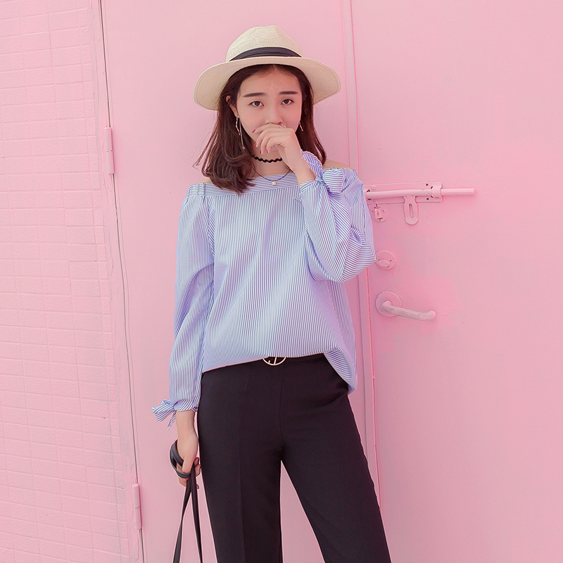 春裝新款時尚條紋襯衫女一字領露肩喇叭長袖韓范百搭襯衣上衣